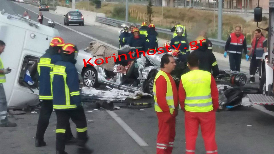 Σοβαρό τροχαίο με νταλίκες στο ύψος Κινέττας –Δυο νεκροί, ένας τραυματίας [εικόνες&βίντεο] | iefimerida.gr 0