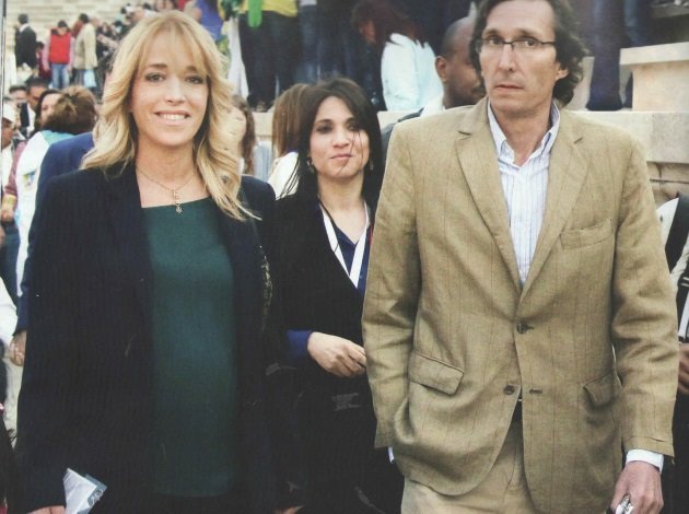 Νάντια Χαλαμανδάρη: Εγκυος στο παιδί του πρίγκιπα της Ισπανίας η Ελληνίδα δημοσιογράφος [εικόνες] | iefimerida.gr 0