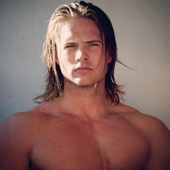 Σύγχρονος Βίκινγκ -Νορβηγός αξιωματικός του Ναυτικού με ιδιαίτερη ομορφιά σπάει το Instagram [εικόνες] | iefimerida.gr 7