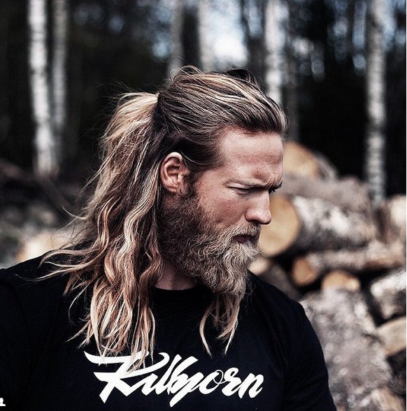 Σύγχρονος Βίκινγκ -Νορβηγός αξιωματικός του Ναυτικού με ιδιαίτερη ομορφιά σπάει το Instagram [εικόνες] | iefimerida.gr 5