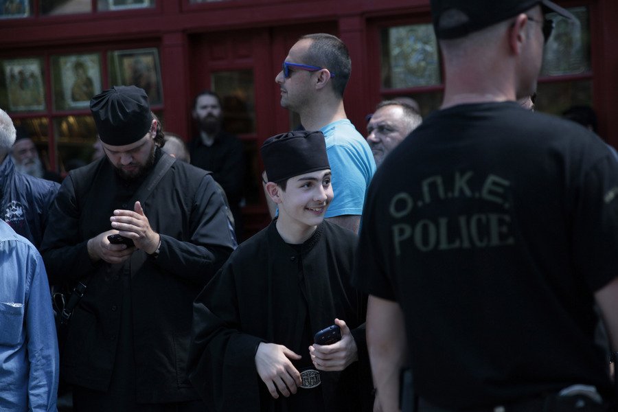 Στο μοναστήρι του Αγιου Παντελεήμονα έφτασε ο Πούτιν [εικόνες & βίντεο] | iefimerida.gr 18