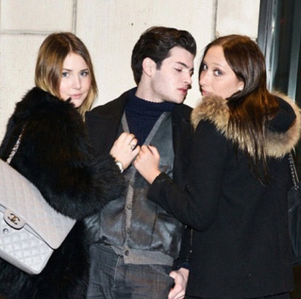 Αυτό είναι το νέο αγόρι της εγγονής του τέως -Συλλήψεις, αλκοόλ και πάρτυ [εικόνες] | iefimerida.gr 5