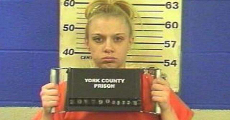 25χρονη πήγε φυλακή επειδή ούρλιαζε στο σεξ -Το δράμα των γειτόνων της επί 2 χρόνια [εικόνα] | iefimerida.gr 0