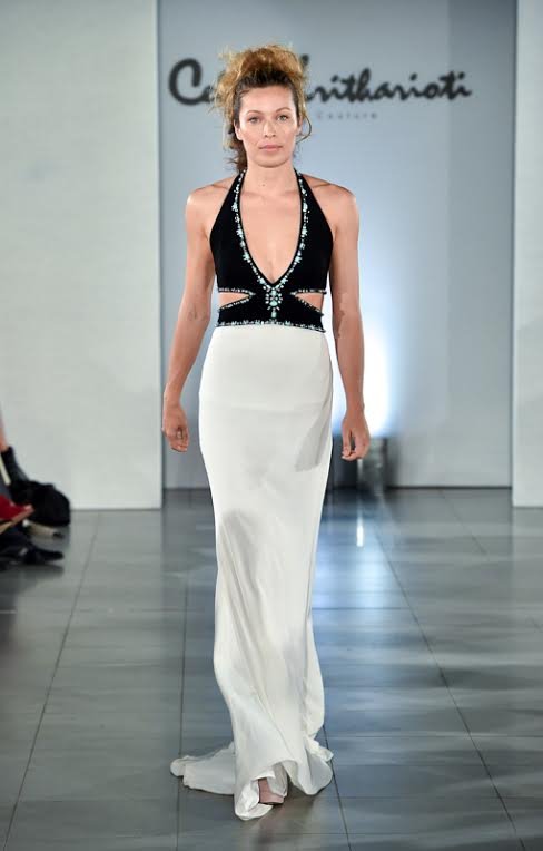 Ενα «αγγελάκι» πρωταγωνίστρια στο σόου της Σήλιας Κριθαριώτη στο Λονδίνο [εικόνες] | iefimerida.gr 16