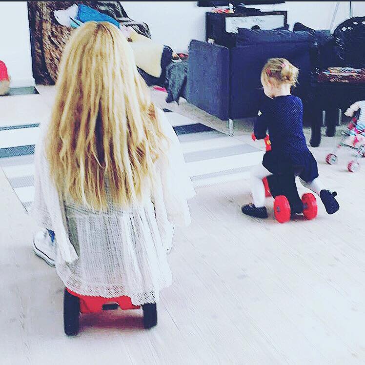 Αγνώριστη η Χουρέμ από τον «Σουλεϊμάν» -Η νέα ζωή στη Γερμανία με την κόρη της [εικόνες]  | iefimerida.gr 2