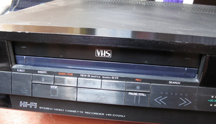 Ρετρό gadgets -Οι απίστευτες τιμές που «πιάνουν» γουόκμαν, Game Boy, βίντεο και άλλα [εικόνες] | iefimerida.gr 5