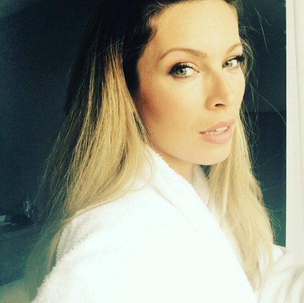 Η Μαριέττα Χρουσαλά στο κόκκινο χαλί των Καννών [εικόνες] | iefimerida.gr 0