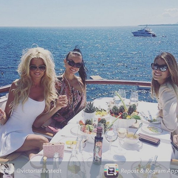 Η Μαριέττα Χρουσαλά στο κόκκινο χαλί των Καννών [εικόνες] | iefimerida.gr 2