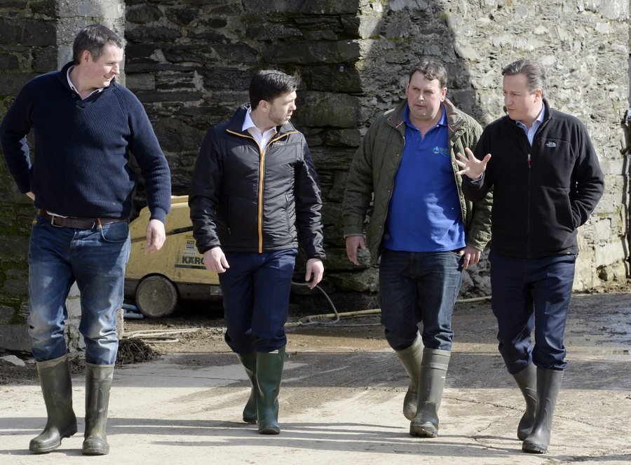 O αντίπαλος του Μπόρις Τζόνσον: Νέος, ωραίος, μεγάλωσε σε εργατικές κατοικίες [εικόνες] | iefimerida.gr 1