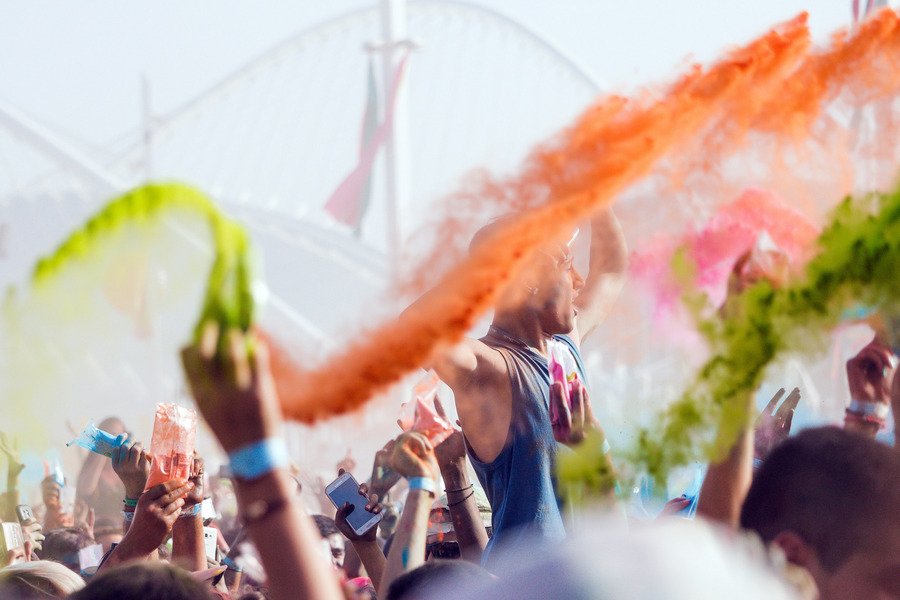 Γέμισε χρώματα και νεολαία το ΟΑΚΑ -Για το «Colour Day Festival» [εικόνες] | iefimerida.gr 0