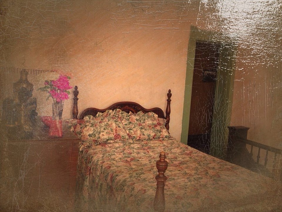 Τρομακτική διαμονή: Υπνος σε στοιχειωμένες βίλες, γραφεία τελετών, δωμάτια φρενοκομείου [εικόνες] | iefimerida.gr 0