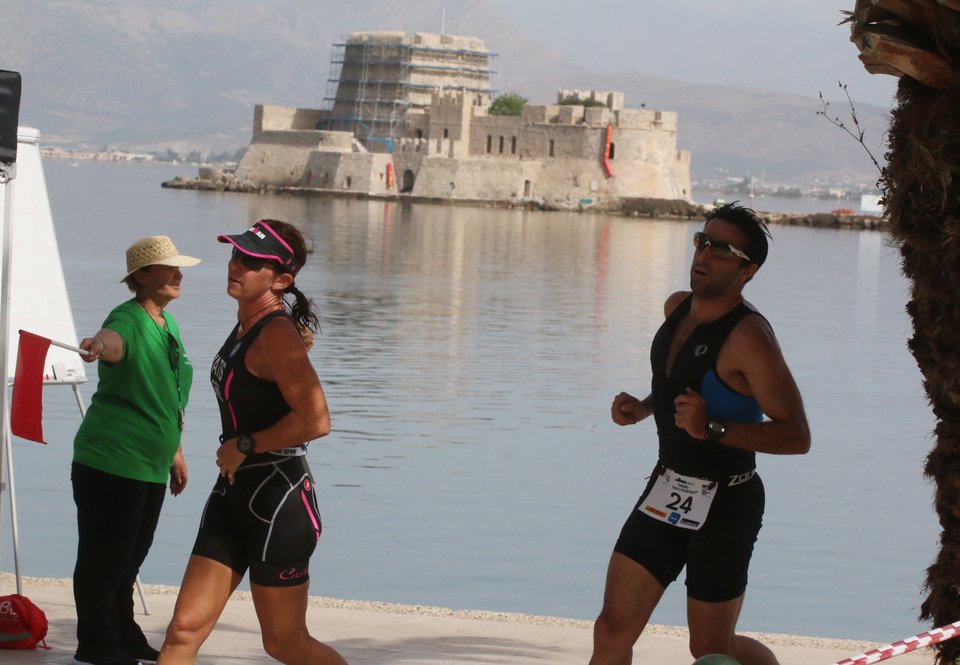 Εκπληκτικές εικόνες από το Ναύπλιο -Οι αγώνες του τριάθλου [εικόνες] | iefimerida.gr 0