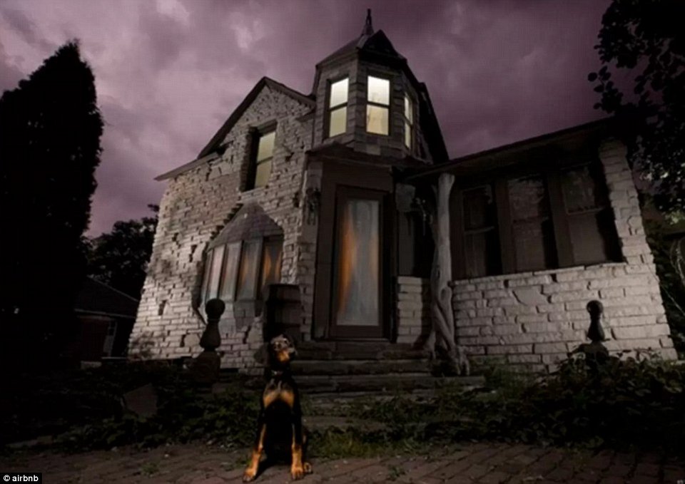 Τρομακτική διαμονή: Υπνος σε στοιχειωμένες βίλες, γραφεία τελετών, δωμάτια φρενοκομείου [εικόνες] | iefimerida.gr 7