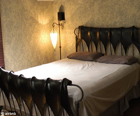 Τρομακτική διαμονή: Υπνος σε στοιχειωμένες βίλες, γραφεία τελετών, δωμάτια φρενοκομείου [εικόνες] | iefimerida.gr 9