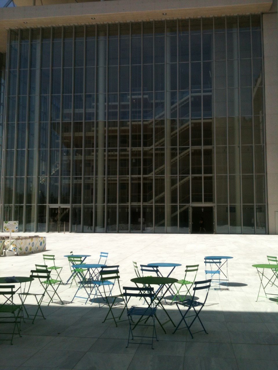 Εντυπωσιάζει: Ξενάγηση στο Κέντρο Πολιτισμού Σταύρος Νιάρχος [εικόνες] | iefimerida.gr 2