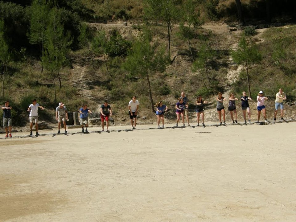 Νέμεοι Αγώνες: Αρχαία αθλητικά έθιμα αναβιώνουν στα αρχαίο στάδιο της Νεμέας [βίντεο] | iefimerida.gr 3