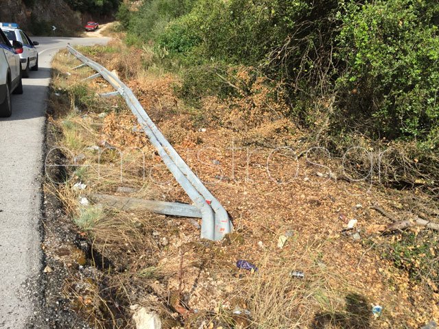 Τραγωδία στην Αμφιλοχία: 29χρονη έπεσε με το αυτοκίνητό της στη θάλασσα [εικόνες] | iefimerida.gr 0