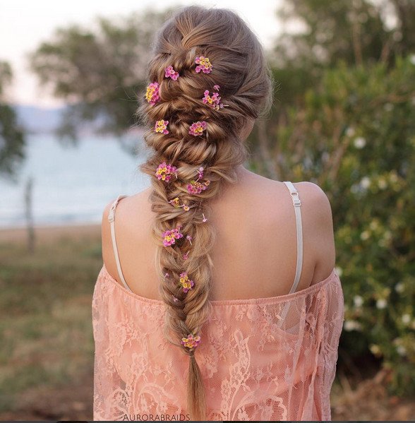 Οι βασίλισσες της πλεξούδας -Εγιναν διάσημες στο Instagram για τα χτενίσματά τους [εικόνες]  | iefimerida.gr 4