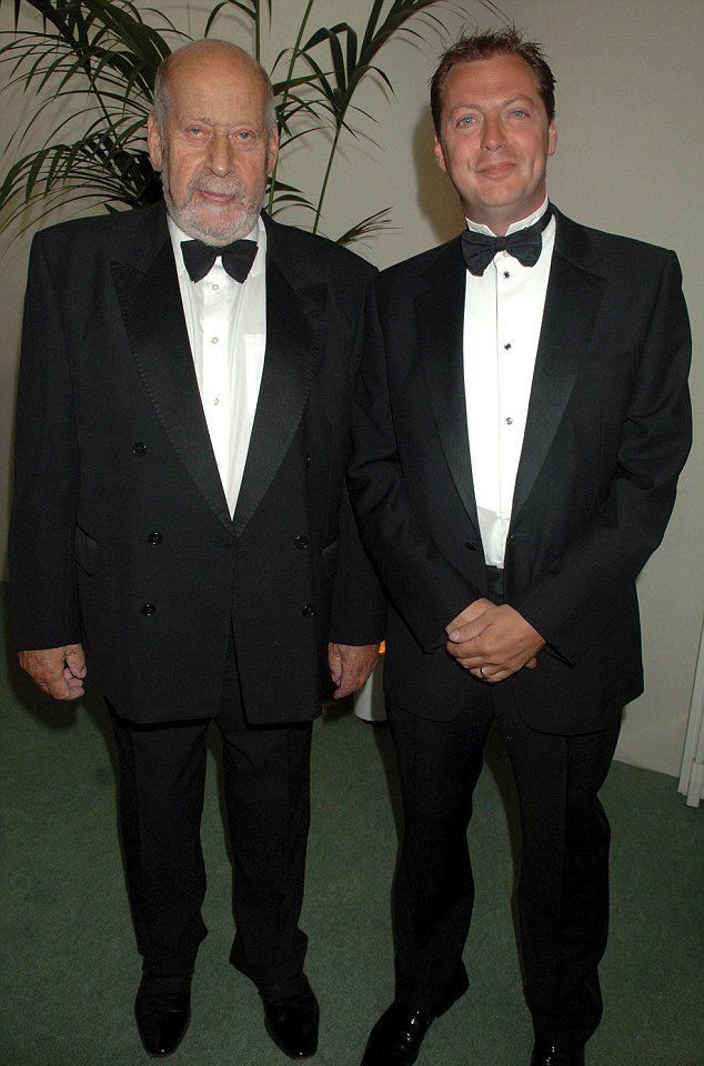 Ο παιδόφιλος απόγονος του Φρόιντ -Ποιος είναι ο άνθρωπος που «βρώμισε» το όνομα [εικόνες] | iefimerida.gr 4