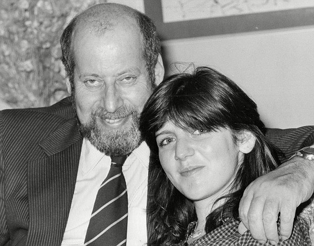 Ο παιδόφιλος απόγονος του Φρόιντ -Ποιος είναι ο άνθρωπος που «βρώμισε» το όνομα [εικόνες] | iefimerida.gr 2