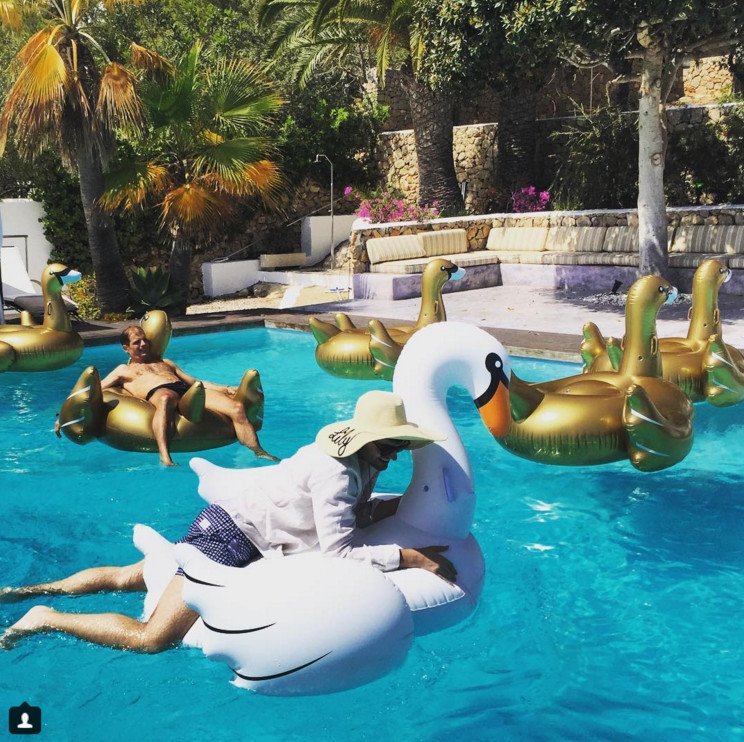 Μαριάννα Γουλανδρή-Φίλιππος Λαιμός: Το ξέφρενο πάρτι χλιδής στην Ιμπιζα [εικόνες] | iefimerida.gr 1