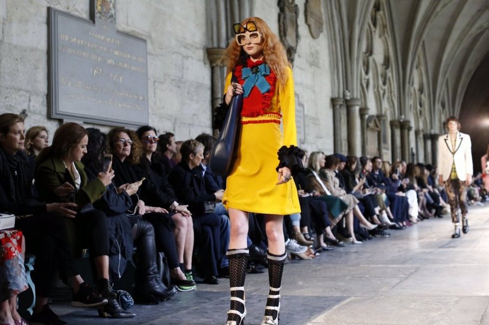 Η Gucci έκανε επίδειξη εκεί που παντρεύτηκε η Κέιτ τον Γουίλιαμ[εικόνες] | iefimerida.gr 5