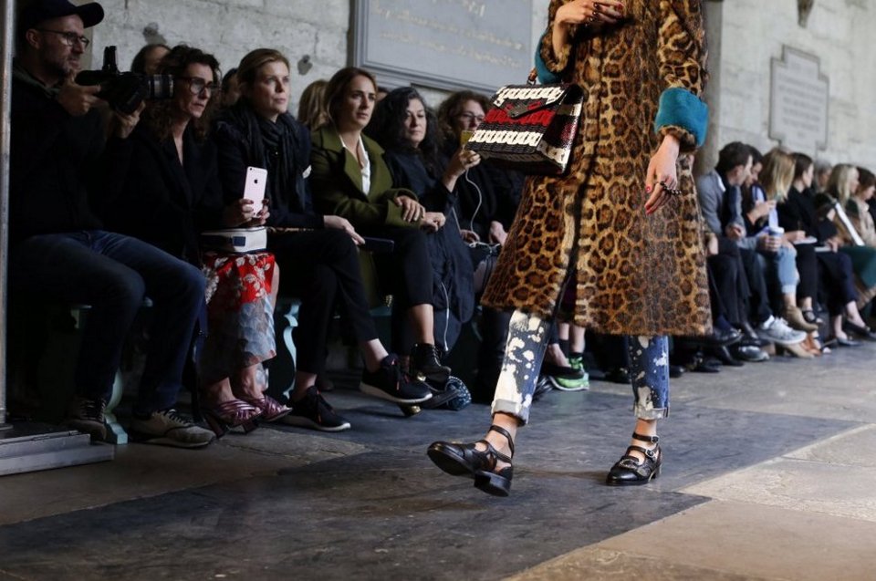 Η Gucci έκανε επίδειξη εκεί που παντρεύτηκε η Κέιτ τον Γουίλιαμ[εικόνες] | iefimerida.gr 7