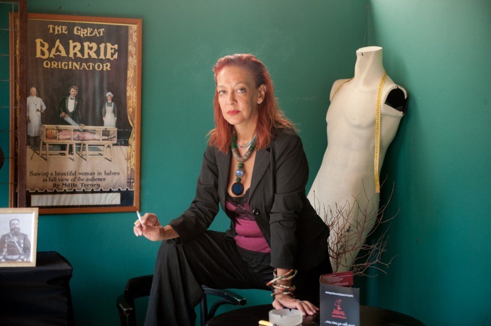 Σεμινάρια θεάτρου στη Θάσο -Εκπαίδευση σε κάμπινγκ με γιόγκα [πρόγραμμα] | iefimerida.gr 0