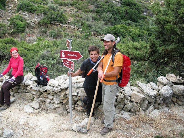 Ιος: 13,5 χιλιόμετρα μαγευτικής πεζοπορίας- Ανάμεσα σε θυμάρια, αμάραντους και απόμερες παραλίες [εικόνες] | iefimerida.gr 2