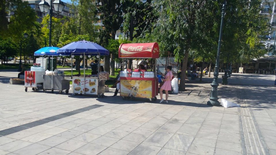 Συγκέντρωση «Παραιτηθείτε» -Χιλιάδες πολίτες στο Σύνταγμα [εικόνες & βίντεο] | iefimerida.gr 24