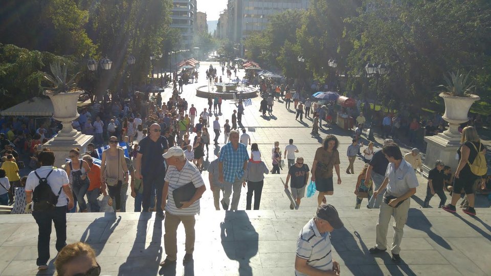 Συγκέντρωση «Παραιτηθείτε» -Χιλιάδες πολίτες στο Σύνταγμα [εικόνες & βίντεο] | iefimerida.gr 19