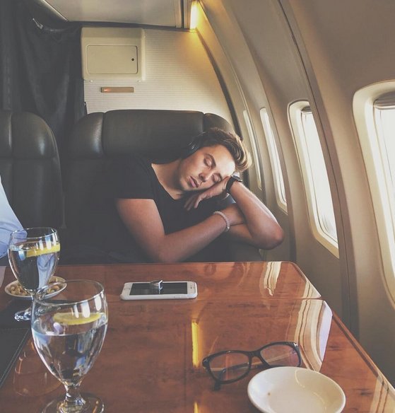 Επάγγελμα, γιος πρωθυπουργού: Η πολυτελής ζωή του Μαξ Κέι [εικόνες] | iefimerida.gr 6