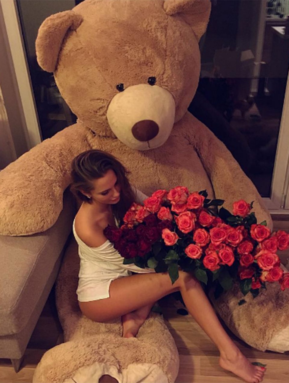 Περίεργο σεξουαλικό φετίχ -Γυναίκες κάνουν σεξ με τα λούτρινά τους [εικόνες] | iefimerida.gr 2