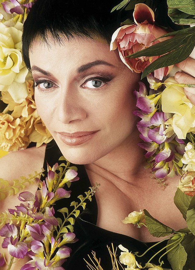 14 χρόνια χωρίς τη Μαλβίνα Κάραλη -Οι θανατηφόρες ατάκες της [βίντεο] | iefimerida.gr 1