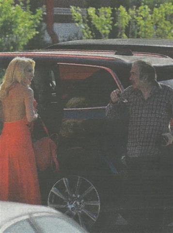 Το νέο αυτοκίνητο της Ελένη Μενεγάκη -Ενα θηριώδες τζιπ [εικόνες] | iefimerida.gr 1