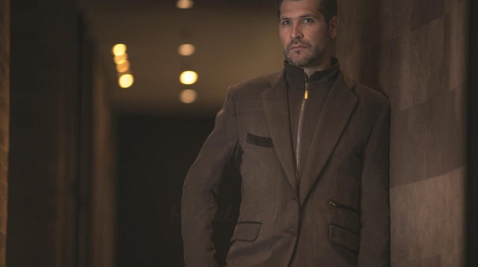 Οχι μόνο γιλέκο -Ηρθε και το αλεξίσφαιρο φανελάκι [εικόνα] | iefimerida.gr 0