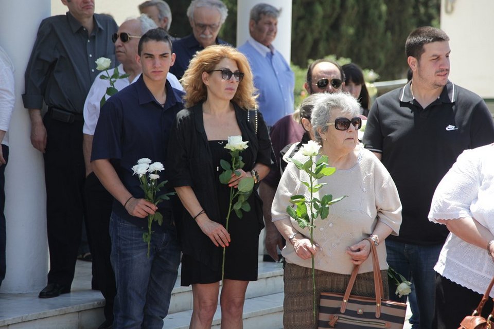 Το τελευταίο αντίο στον αξέχαστο ηθοποιό Γιάννη Μιχαλόπουλο [εικόνες] | iefimerida.gr 7