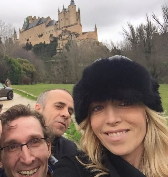 Παντρεύτηκε τον Ισπανό πρίγκιπά της η δημοσιογράφος Νάντια Χαλαμανδάρη [εικόνες]  | iefimerida.gr 3