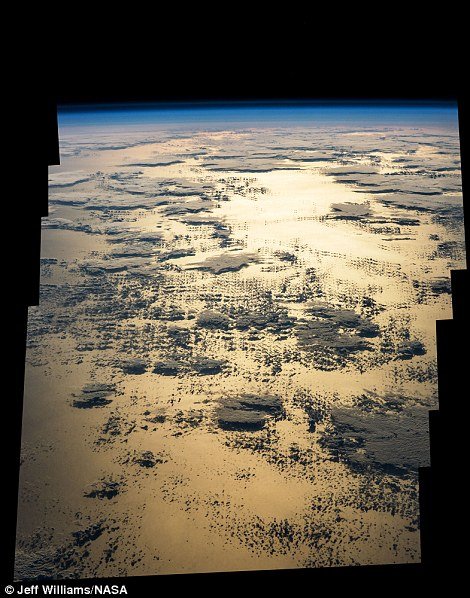 Η μαγεία της Γης: Νέες εκπληκτικές φωτογραφίες από το Διάστημα [εικόνες] | iefimerida.gr 4