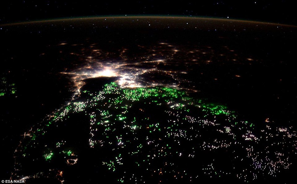 Η μαγεία της Γης: Νέες εκπληκτικές φωτογραφίες από το Διάστημα [εικόνες] | iefimerida.gr 17