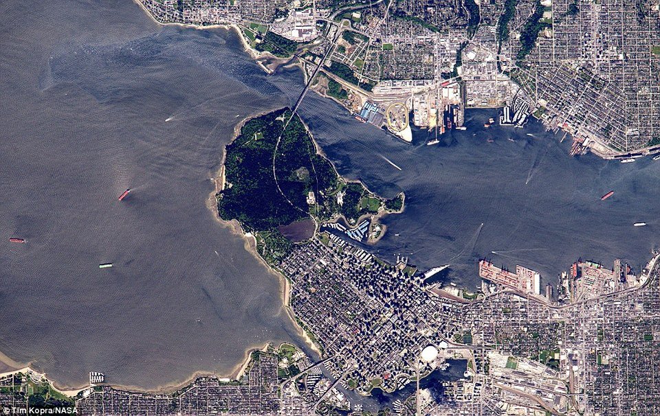 Η μαγεία της Γης: Νέες εκπληκτικές φωτογραφίες από το Διάστημα [εικόνες] | iefimerida.gr 19