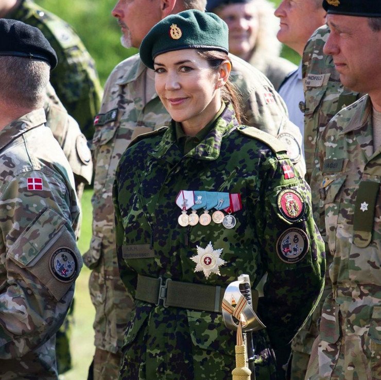Η πριγκίπισσα «Μίντλετον» της Δανίας ντύθηκε στα χακί και πήγε στρατό! [εικόνες] | iefimerida.gr 2