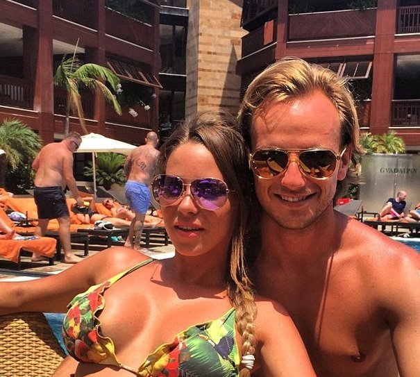 Οι σέξι γυναίκες του EURO - Οι καλλονές σύντροφοι των ποδοσφαιριστών [εικόνες] | iefimerida.gr 6