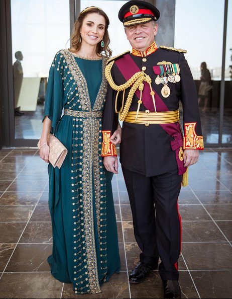 Η βασίλισσα Ράνια της Ιορδανίας σε μια πραγματικά βασιλική εμφάνιση [εικόνες] | iefimerida.gr 1