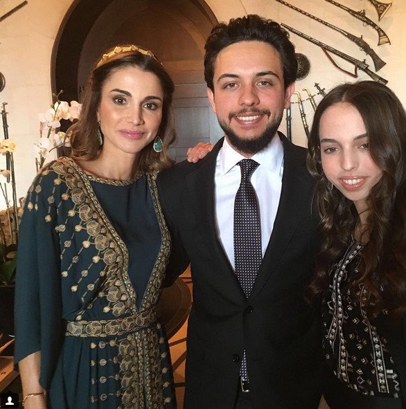 Η βασίλισσα Ράνια της Ιορδανίας σε μια πραγματικά βασιλική εμφάνιση [εικόνες] | iefimerida.gr 3