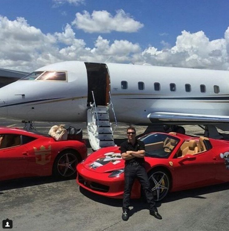 Ποια πλουσιόπαιδα; Οι πλούσιοι γονείς κάνουν μπάνιο με δολάρια, σαν τον Σκρουτζ [εικόνες] | iefimerida.gr 14