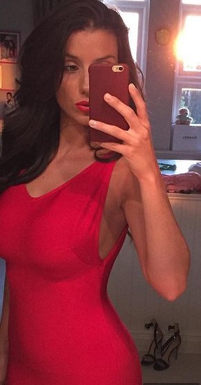 Οι σέξι γυναίκες του EURO - Οι καλλονές σύντροφοι των ποδοσφαιριστών [εικόνες] | iefimerida.gr 8