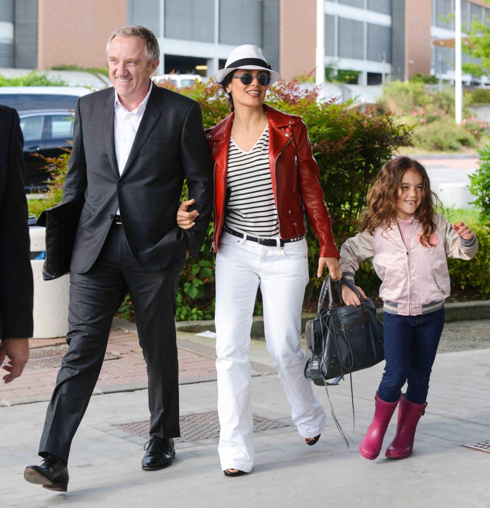 Σάλμα Χάγιεκ: Δεν κοιμάμαι κάθε νύχτα με τον άντρα μου [εικόνες] | iefimerida.gr 4