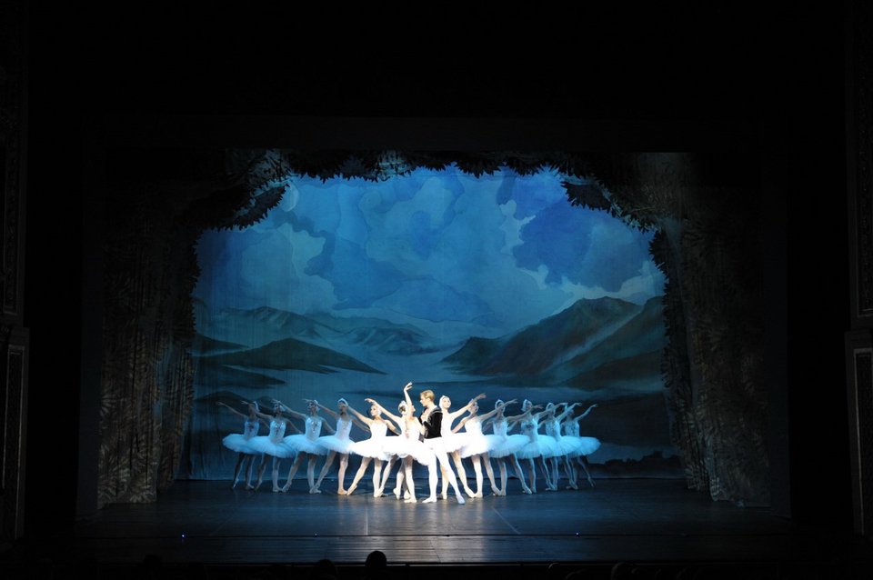 Μαγεία: «Η λίμνη των Κύκνων» από τα Russian Ballet σε περιοδεία ανά την Ελλάδα | iefimerida.gr 1