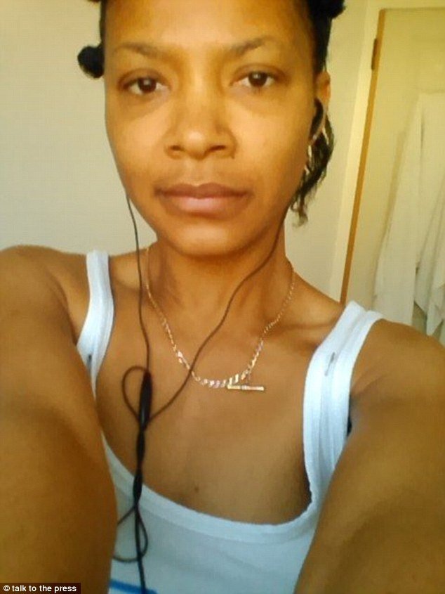 Είναι 50 χρονών αλλά όλοι την περνούν για 30άρα -Το απίστευτο μυστικό της [εικόνες] | iefimerida.gr 5